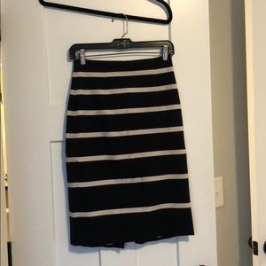 Black and white striped pencil skirt. Sooo cute on